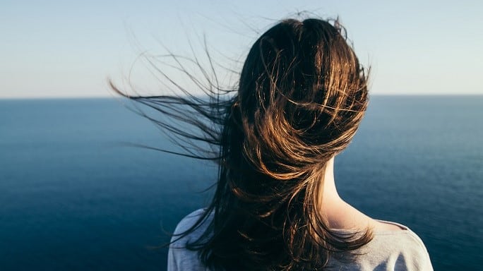 Hair relaxer: New study by Kao reveals that carbonic acid can enhance the effects of hair styling ingredients