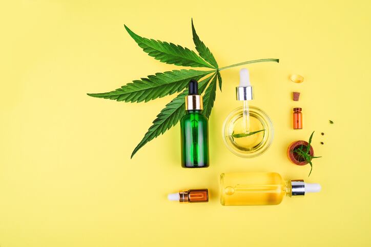 cannabis_hemp_CBD_beauty_Cosmetics_oil.jpg