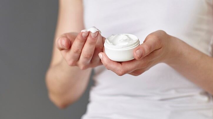 Amorepacific-confirms-the-effects-of-ceramide-moisturiser-in-treating-chemotherapy-induced-skin-dryness.jpg