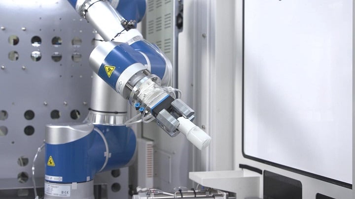 Made-to-order: Lillycover envisions robotic customised beauty system for scalp care and make-up 