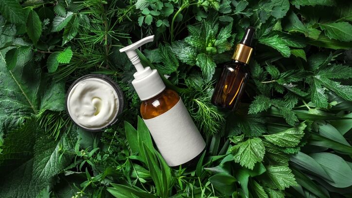Natural-cosmetics-purchasing-behavior-is-gender-fluid.jpg