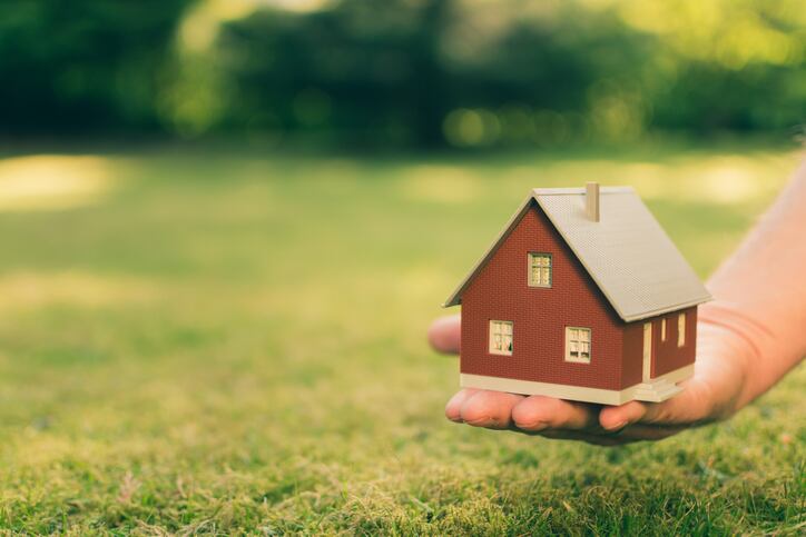 household_family_consumers_people_energy_green_environment_sustainability_trends_shopping_consumption_living_population.jpg