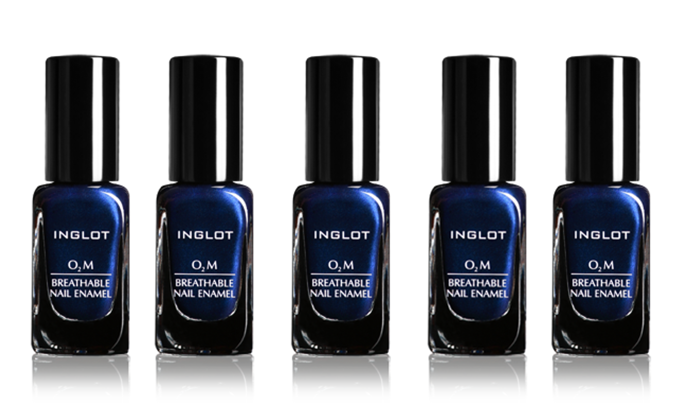 Breathable nail varnish enables Muslim women to pray without worry