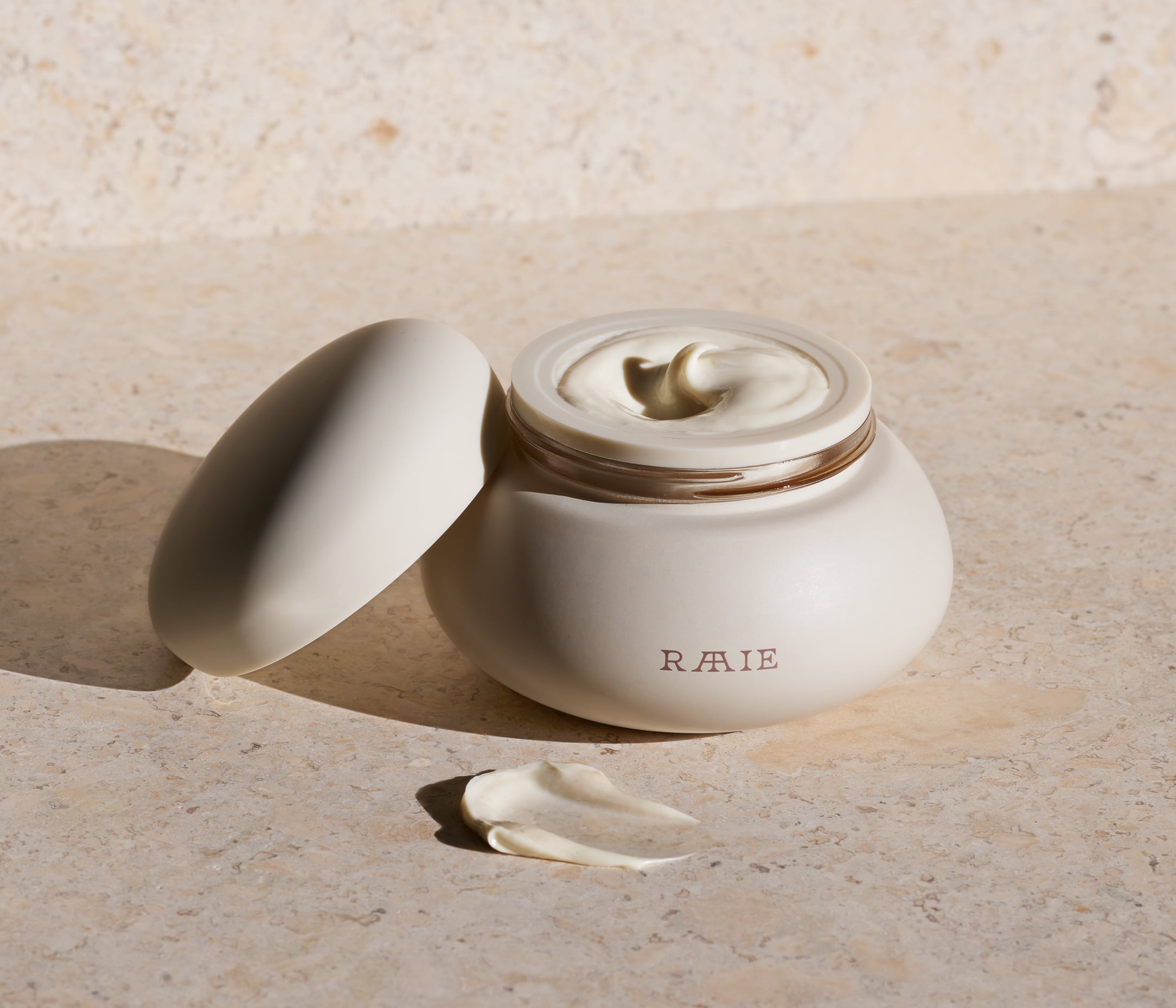 RAAIE cream