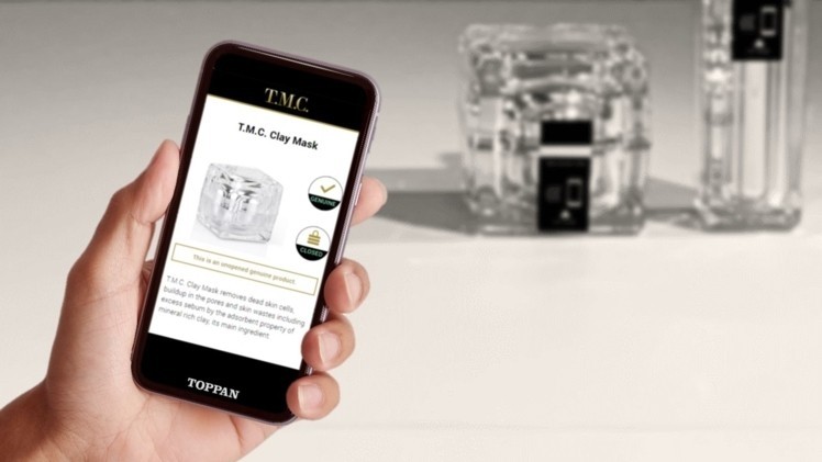 9 – Smart packaging: NFC tech transforms beauty products into interactive touchpoints