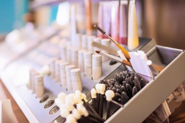 Cosmetics industry brushes off talk of slump in China