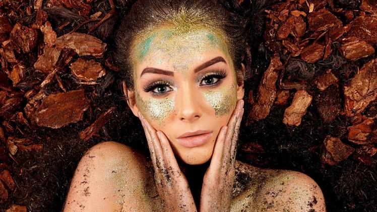 What is claimed to be the world’s first eco-friendly and biodegradable glitter has been launched in China at the PCHi exhibition, and won the event’s Fountain Award for its plant-derived cosmetic glitter. ©Bioglitter