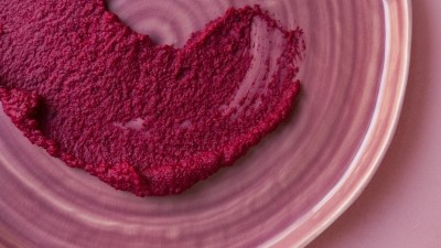 Sensient has developed four new all-natural red pigments made from superfoods. @Unsplash/Foodism360